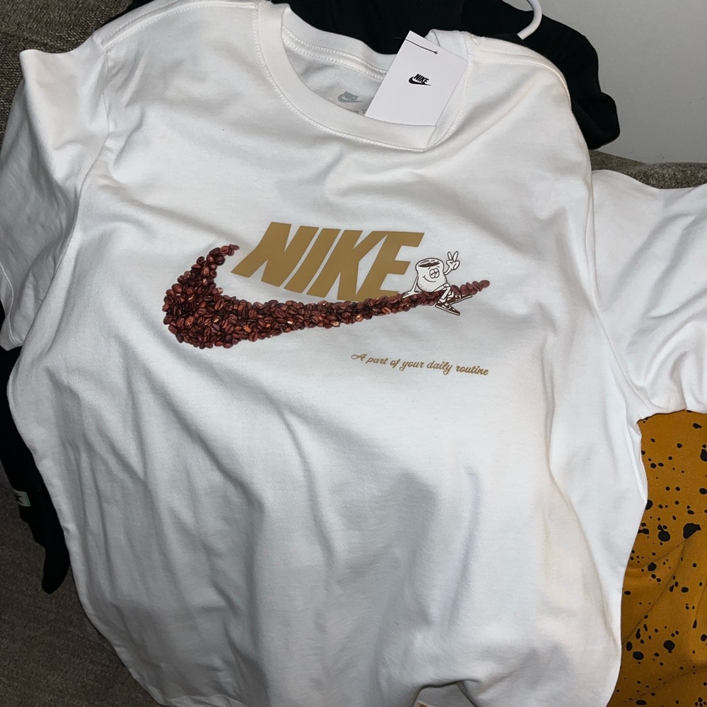 Men’s Nike Tshirt